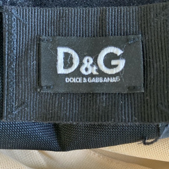 🎉Host Pick🎉 Dolce & Gabbana Skirt - Picture 4 of 5